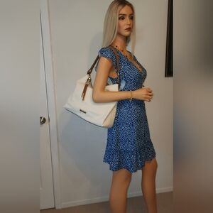 Michael Kors Lexington Large Pebbled Leather Shoulder Bag Light Sand Off White